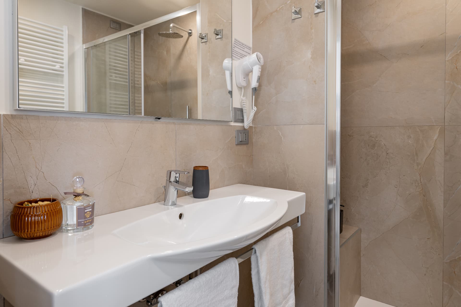 Innendetail von Smart Room Family, Bologna