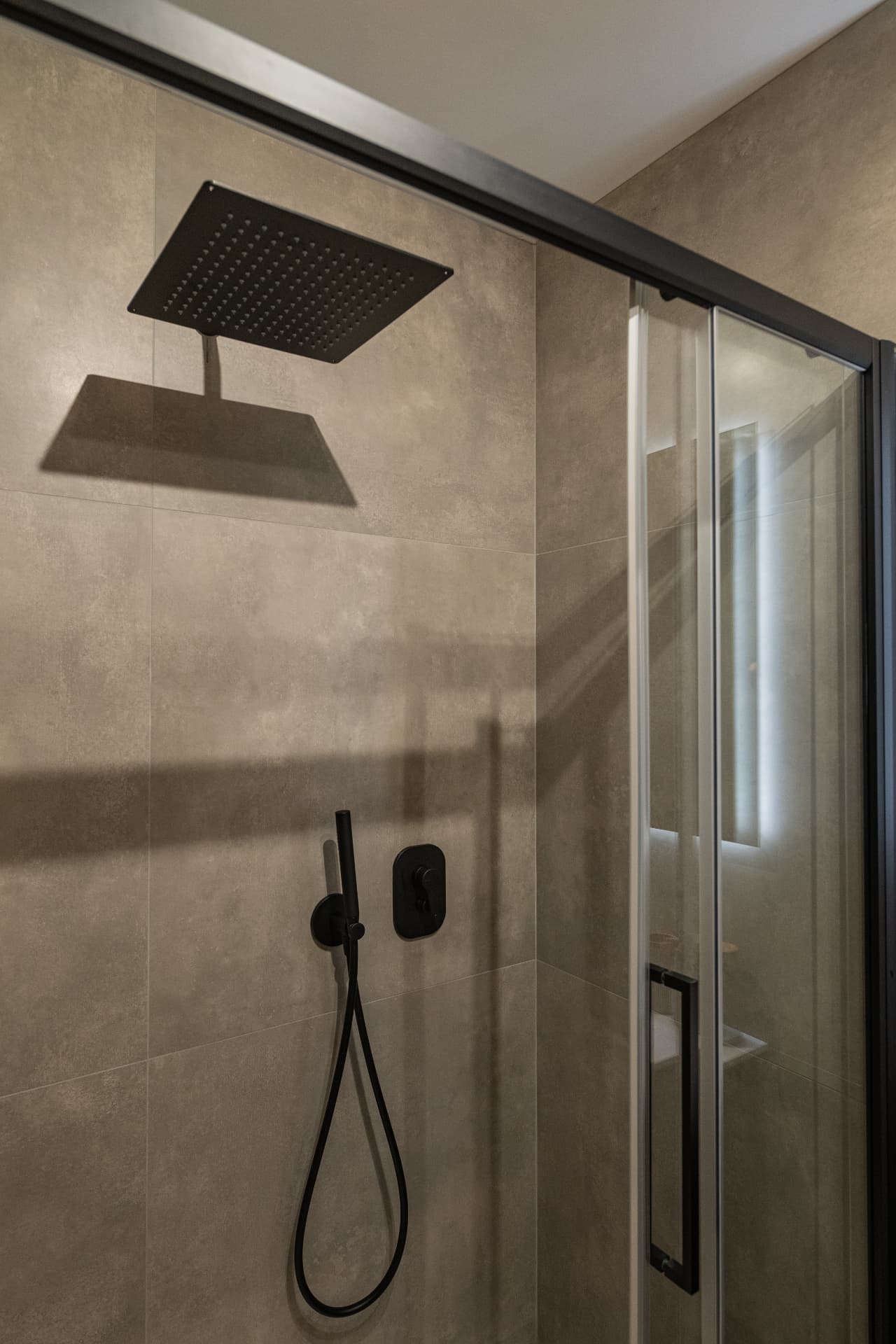 Bathroom at Suite Garisenda, Bologna