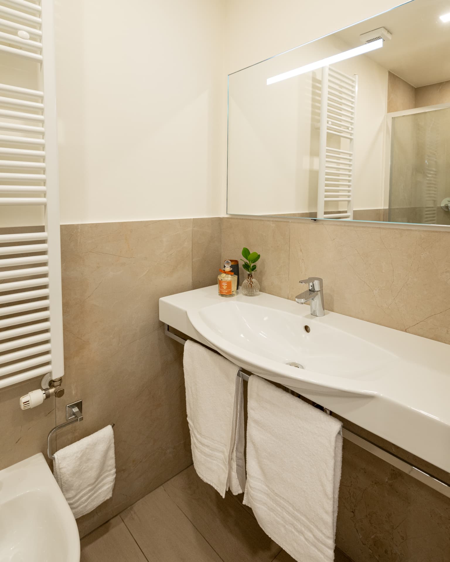 Badezimmer in Smart Room Family, Bologna